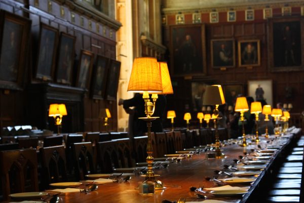 La-sala-mensa-in-cui-sono-state-girate-le-scene-di-Harry-Potter-al-Christ-Church-a-Oxford