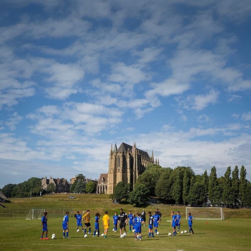 CHELSEA-FC-–-FOOTBALL-JUNIOR-GIRLS-CAMP