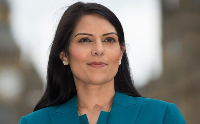 Ptiri Patel Ministro degli Interni Inglese
