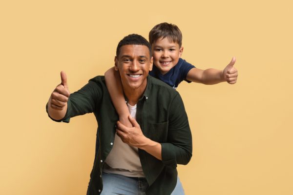 papa-e-fiflio-insieme-fiducia