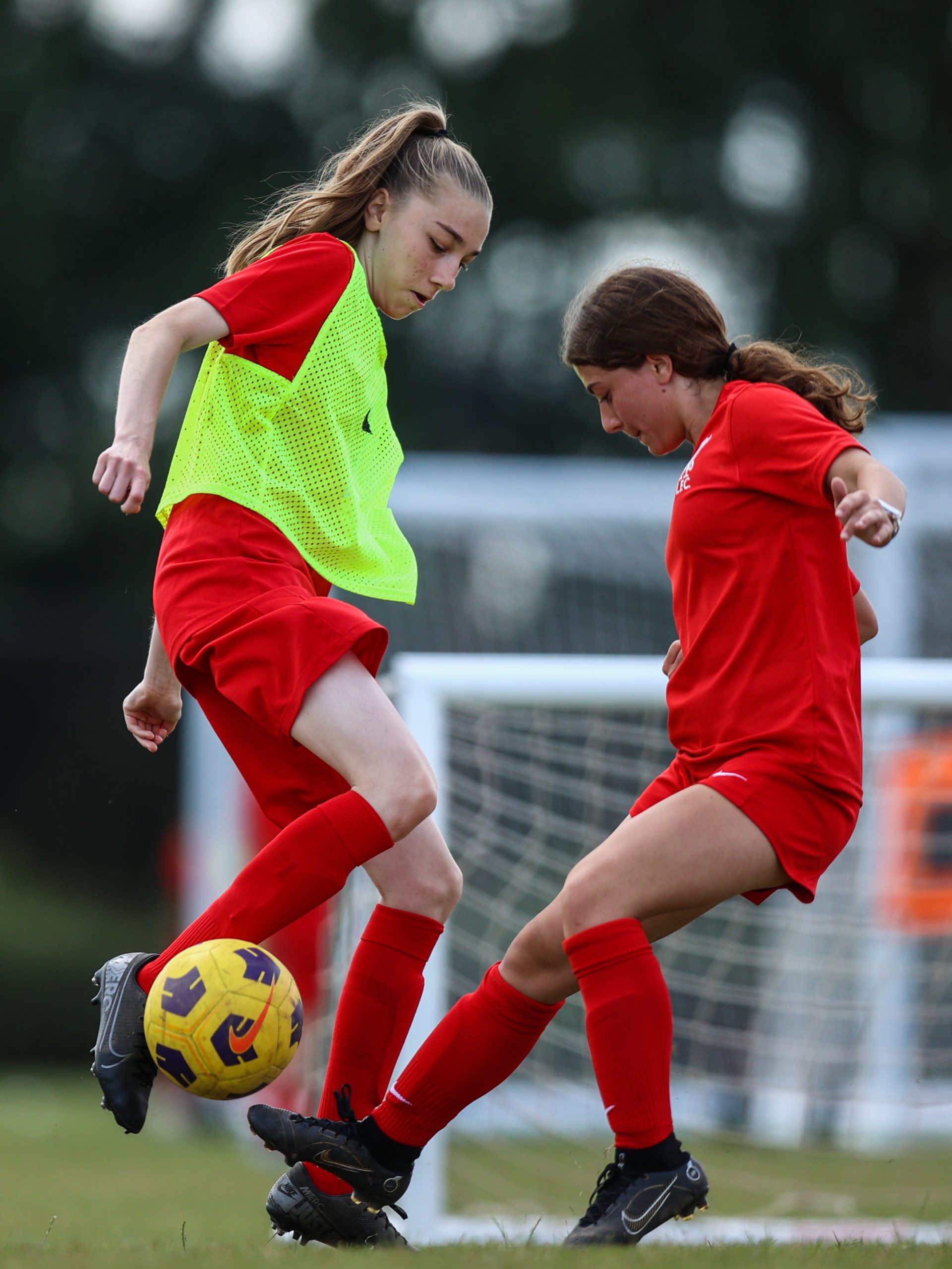 allenamento-calcio-liverpool-fc-ragazze-scaled