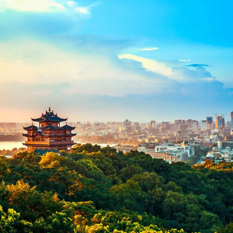 Scopri Hangzhou, una delle città più belle e affascinanti della Cina Scopri Hangzhou, una delle città più belle e affascinanti della Cina