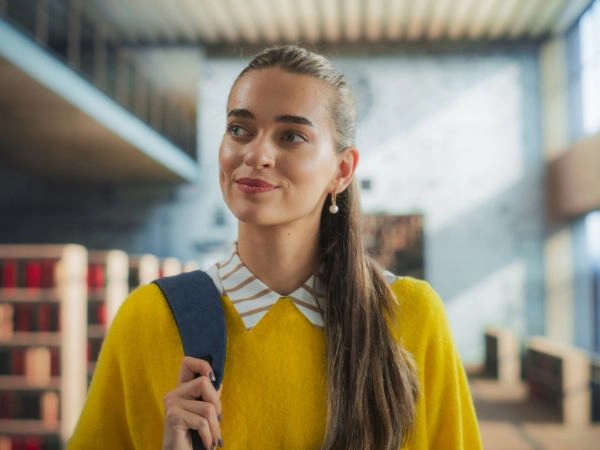 STUDENTESSA