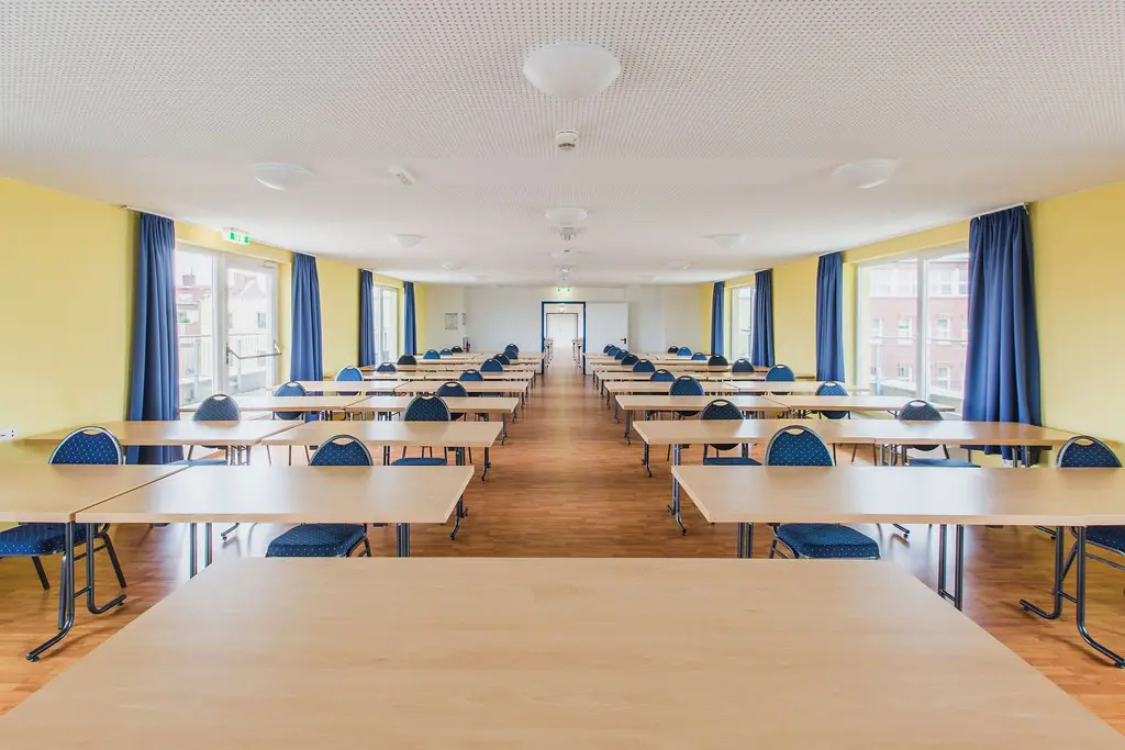 14_berlin_city_residence_classroom_25041705308_l