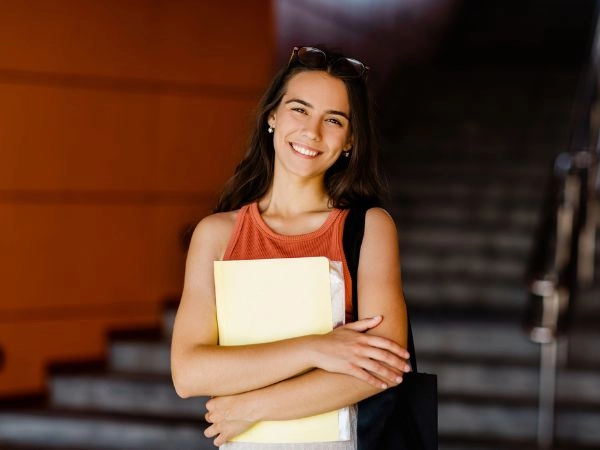 studente sorridente