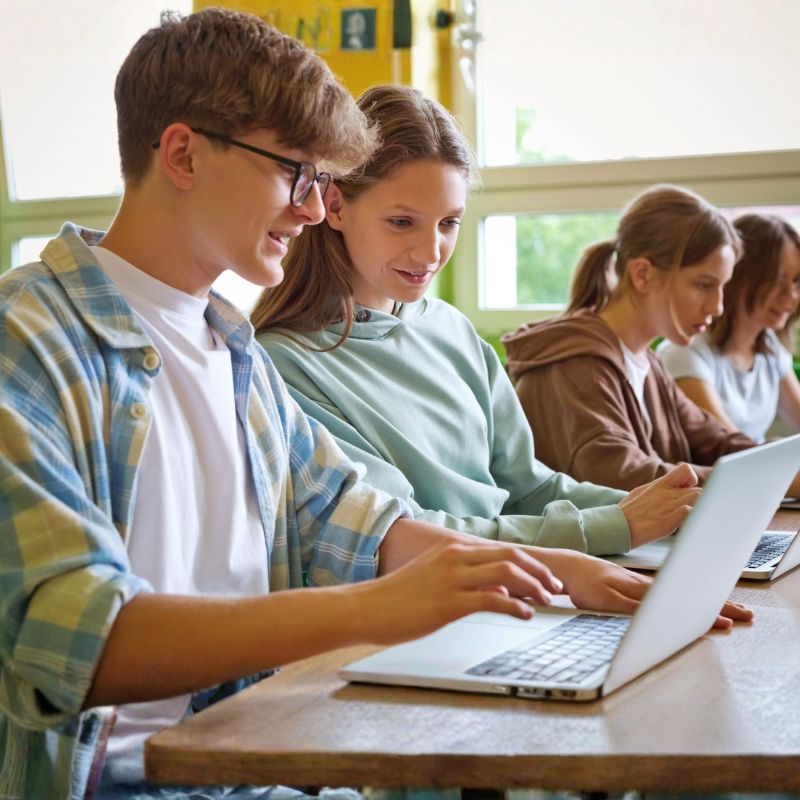 lezioni online con i docenti qualificati della ELAC School of English di Bath lezioni online con i docenti qualificati della ELAC School of English di Bath