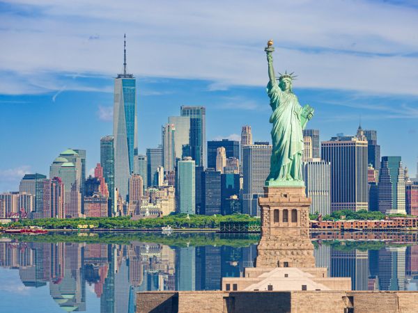 escursione di un’intera giornata verso le mete più celebri di New York escursione di un'intera giornata verso le mete più celebri di New York