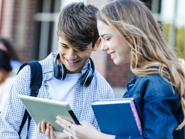Un programma ben scelto può rendere l’esperienza molto più coinvolgente, efficace e memorabile.