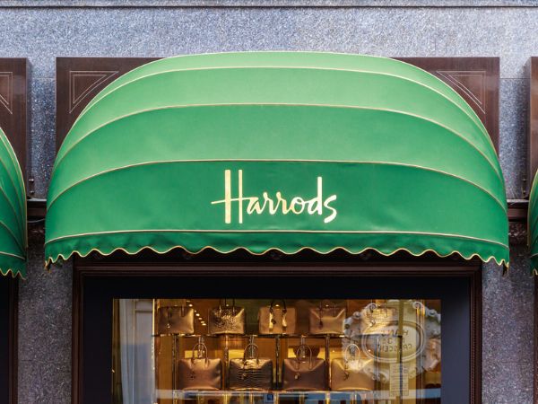 Esperienza di shopping a Harrods Londra durante una vacanza studio all’estero