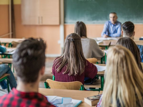 Studenti in una high school all’estero durante un programma Exchange Year