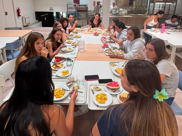Ragazzi in campus durante una vacanza studio all’estero